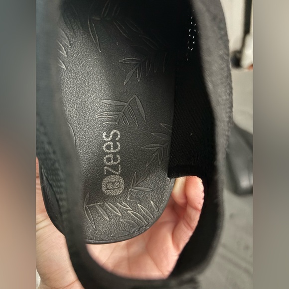 Bzees Womens Secret Black Sock Slingback Open Toe Sport Sandals Shoes Size 8.5 - Picture 9 of 11